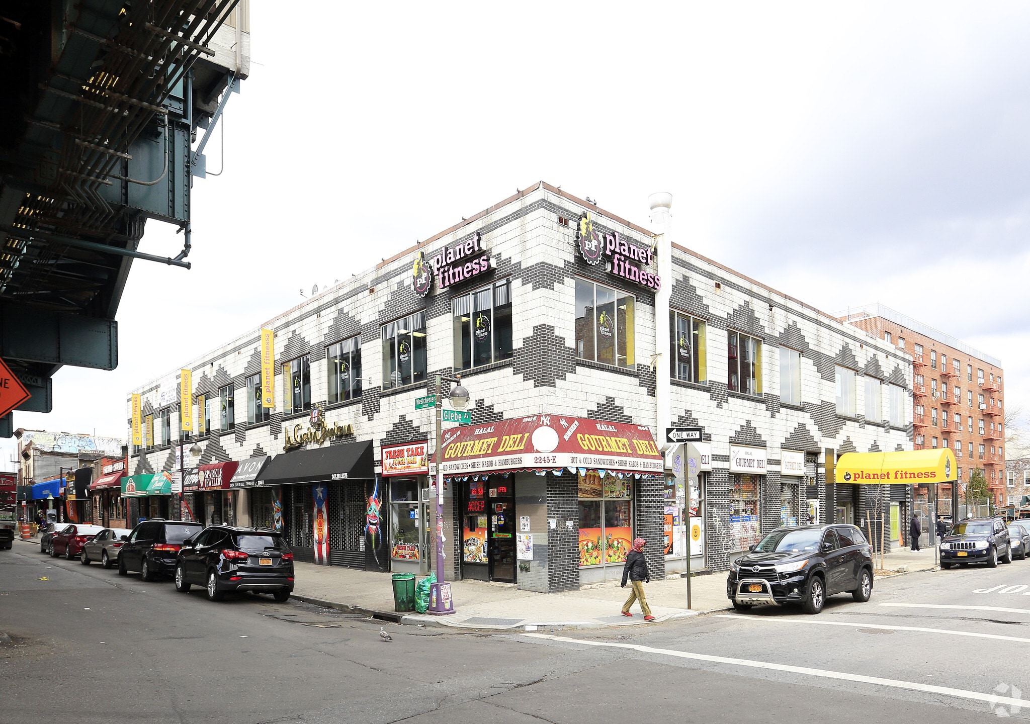 2241-2249 Westchester Ave, Bronx, NY à louer Photo principale– Image 1 sur 23