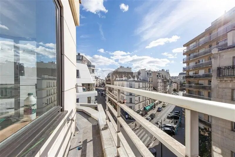 Bureau dans Paris à louer - Photo de l’immeuble – Image 2 sur 9