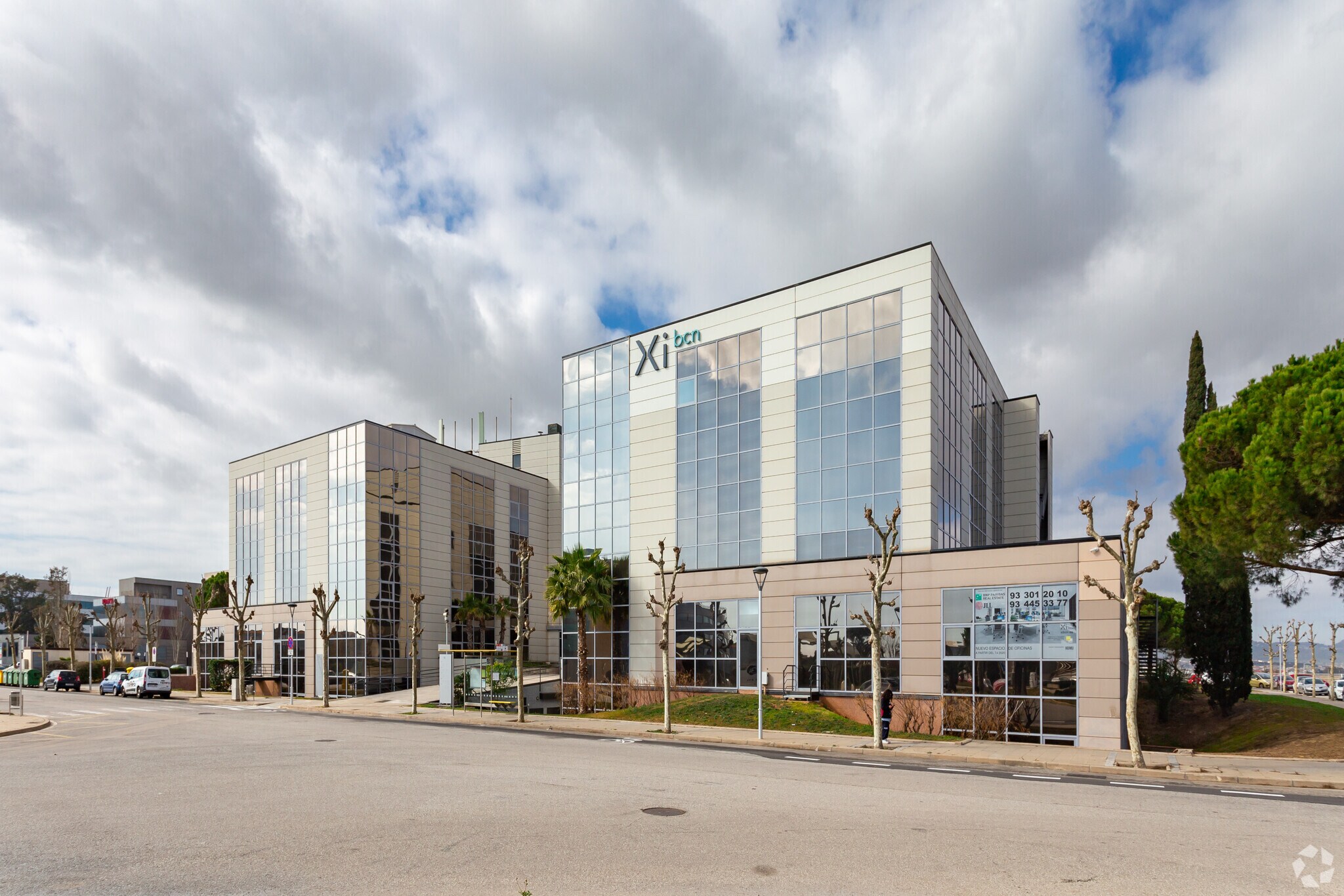 Bureau dans El Prat de Llobregat, Barcelona à louer Photo principale– Image 1 sur 5