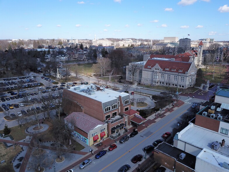 517 E Kirkwood Ave, Bloomington, IN à louer - Photo de l’immeuble – Image 3 sur 12