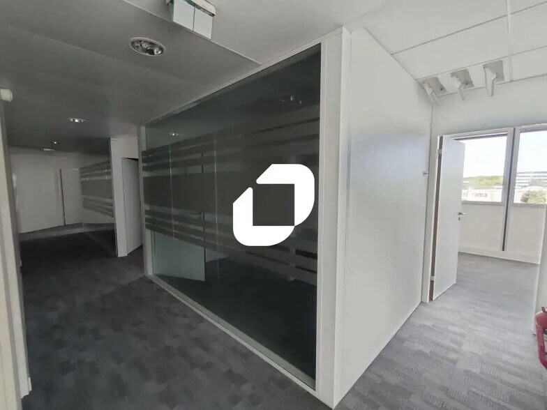 Bureau dans Vélizy-Villacoublay à louer - Photo de l’immeuble – Image 3 sur 5