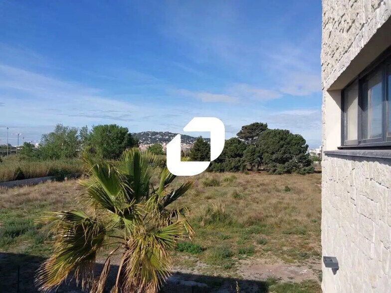 Bureau dans Sète à louer - Photo de l’immeuble – Image 2 sur 6