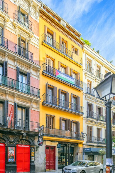 Calle De La Corredera Baja De San Pablo, Madrid, Madrid à louer - Photo de l’immeuble – Image 1 sur 1