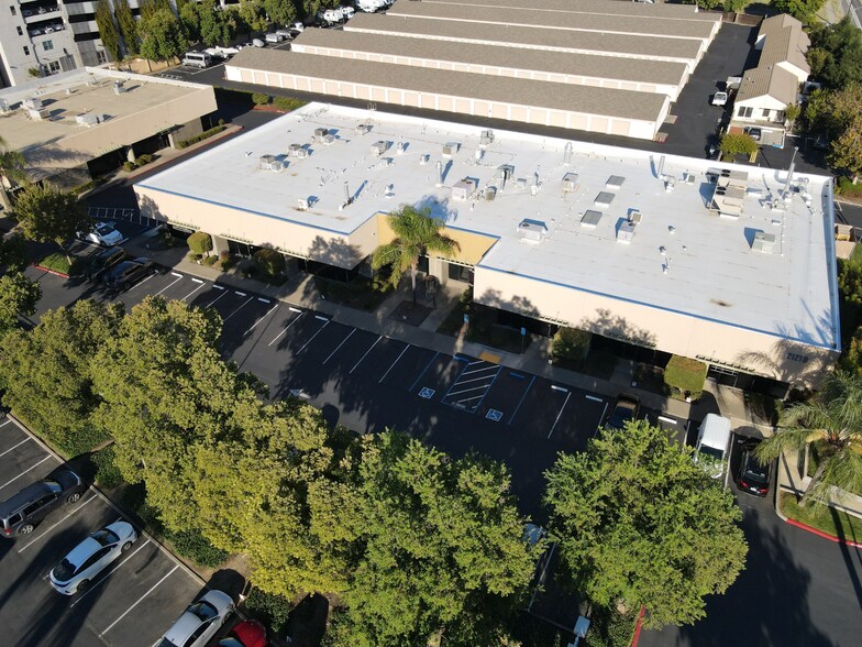 2121 2nd St, Davis, CA à louer - Photo de l’immeuble – Image 3 sur 10