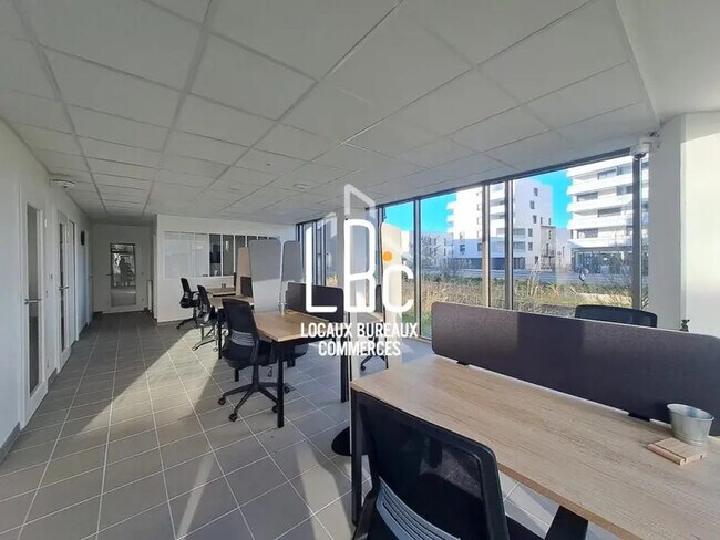 Plus de détails pour 160 Route De Saint Joseph, Nantes - Bureau à louer