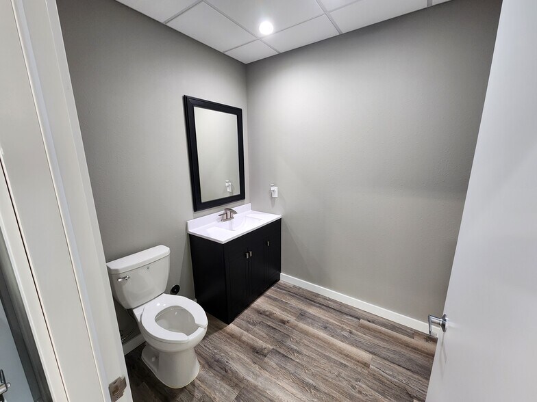 9663 230th Ave, Anamosa, IA à louer - Photo de l’immeuble – Image 2 sur 18