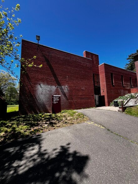 30 Elizabeth St, Hartford, CT à louer - Photo de l’immeuble – Image 2 sur 2