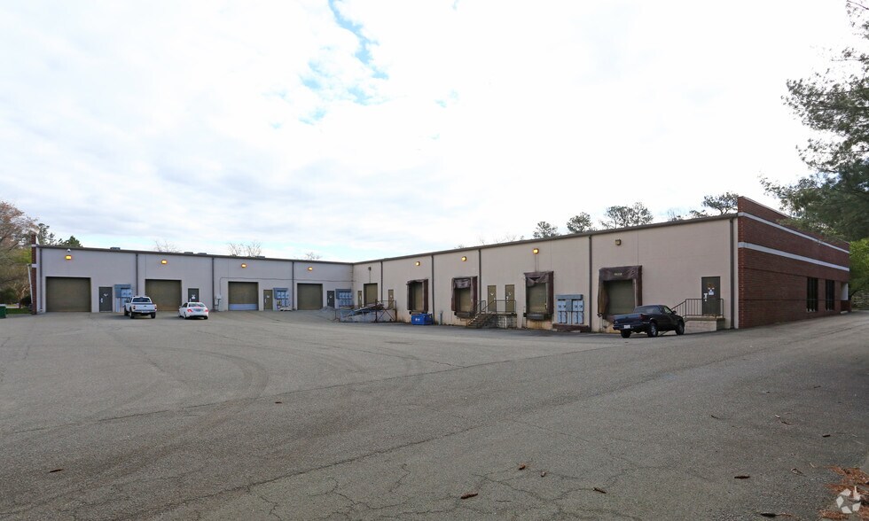 325 Hill Carter Pky, Ashland, VA à louer - Photo de l’immeuble – Image 3 sur 4