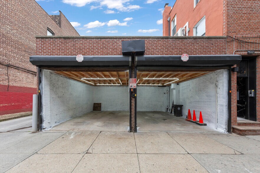 4320 34th Ave, Long Island City, NY à louer - Photo de l’immeuble – Image 3 sur 7