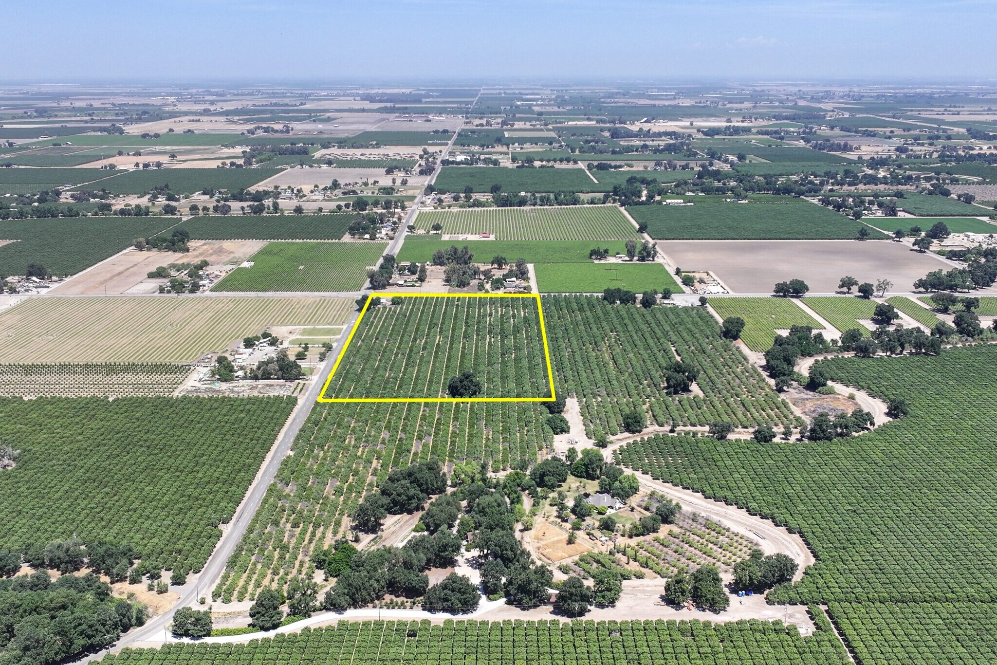 9031 21st Ave, Lemoore, CA à vendre Photo principale– Image 1 sur 10