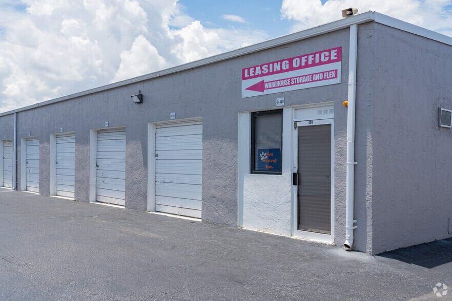 4500-4560 N Dixie Hwy, Oakland Park, FL à louer - Photo de l’immeuble – Image 2 sur 18