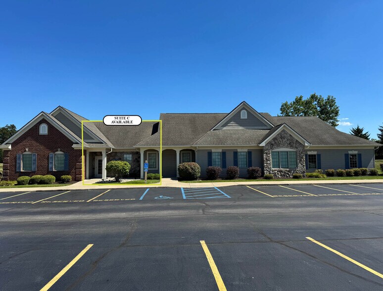 12820 Coldwater Rd, Fort Wayne, IN à vendre - Photo de l’immeuble – Image 3 sur 16