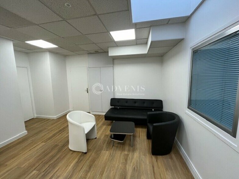 Bureau dans Trappes à louer - Photo intérieure – Image 3 sur 8