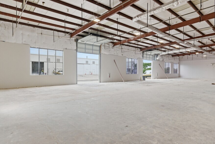 4100 Ed Bluestein Blvd, Austin, TX à louer - Photo intérieure – Image 3 sur 8