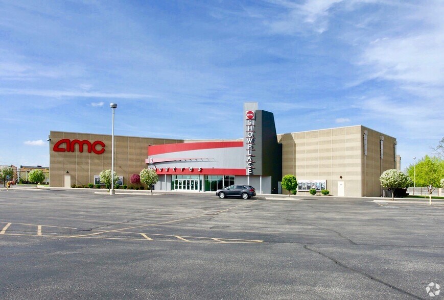 713 N Theatre Dr, Marion, IN à vendre - Photo de l’immeuble – Image 2 sur 4