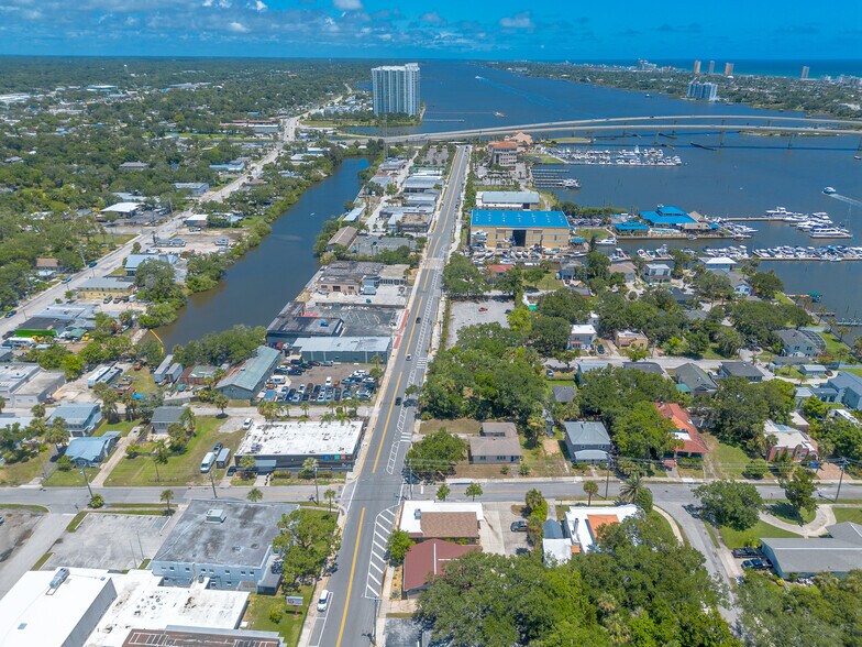 585 Ballough Rd, Daytona Beach, FL à vendre - Photo de l’immeuble – Image 2 sur 87