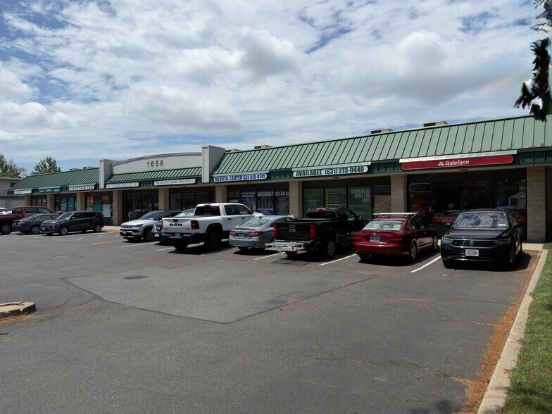 1656 Fifth Ave, Bay Shore, NY à louer - Photo de l’immeuble – Image 2 sur 11