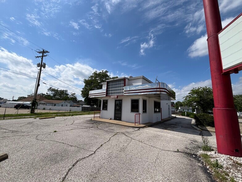 2022 N 6th St, Vincennes, IN à louer - Photo de l’immeuble – Image 1 sur 7