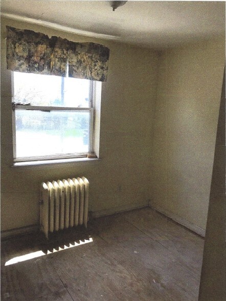 816 Brainard St, Detroit, MI à vendre - Photo intérieure – Image 2 sur 2
