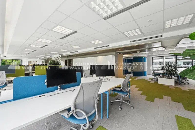9-15 Rue Rouget De Lisle, Issy-les-Moulineaux à louer - Photo intérieure – Image 3 sur 23
