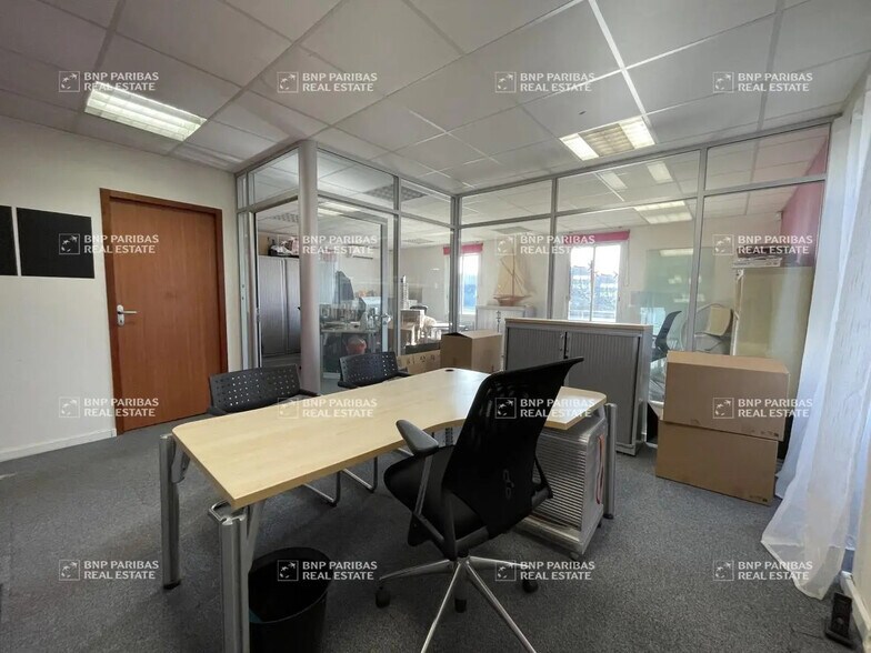 Bureau dans Olivet à louer - Photo de l’immeuble – Image 2 sur 4