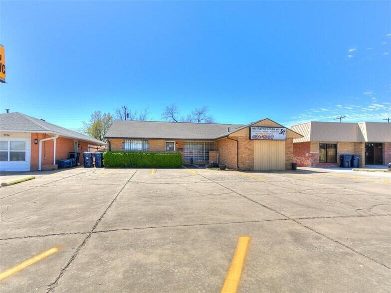 2228 SW 59th St, Oklahoma City, OK à vendre - Photo de l’immeuble – Image 3 sur 28