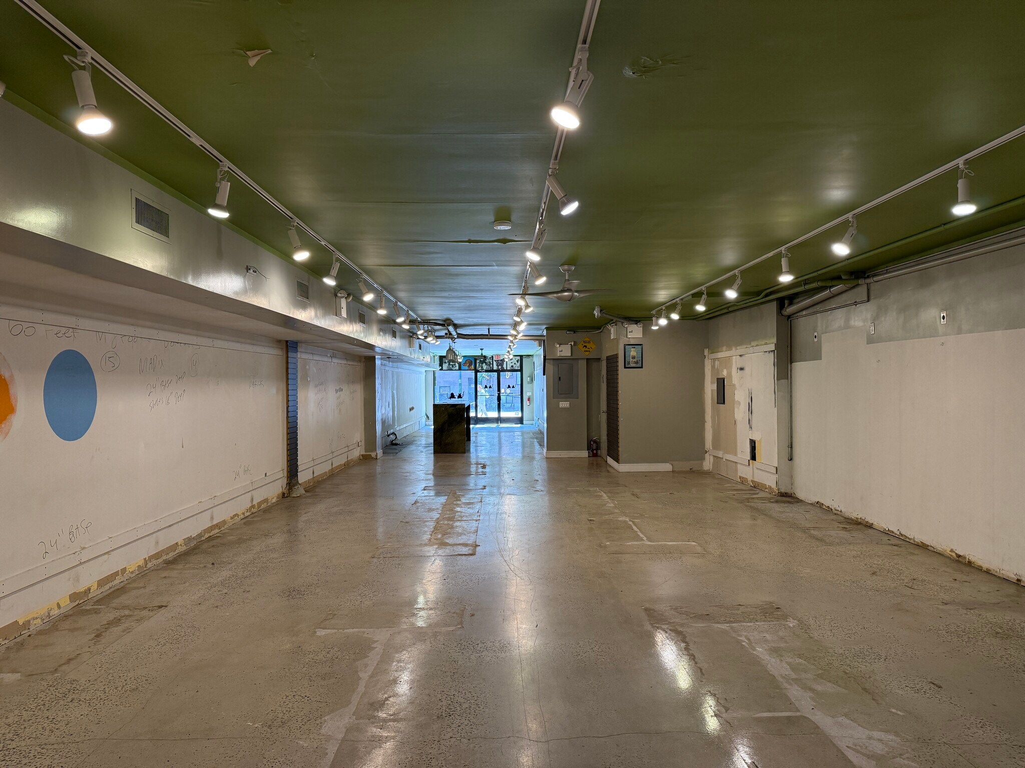 327 W 14th St, New York, NY à louer Photo intérieure– Image 1 sur 3