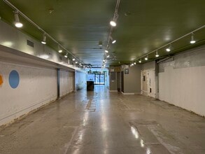 327 W 14th St, New York, NY à louer Photo intérieure– Image 1 sur 3