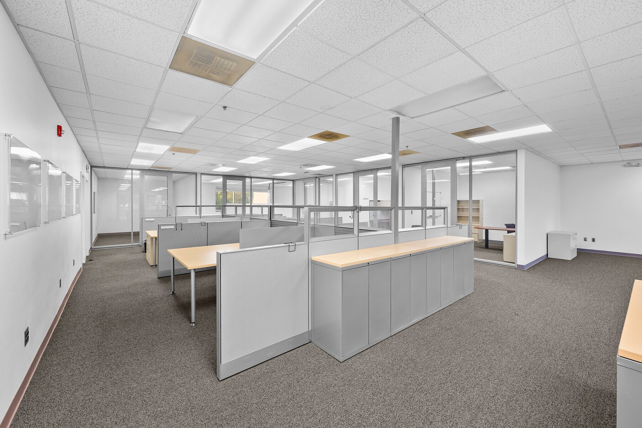 44099 Plymouth Oaks Blvd, Plymouth, MI à louer Photo intérieure– Image 1 sur 4