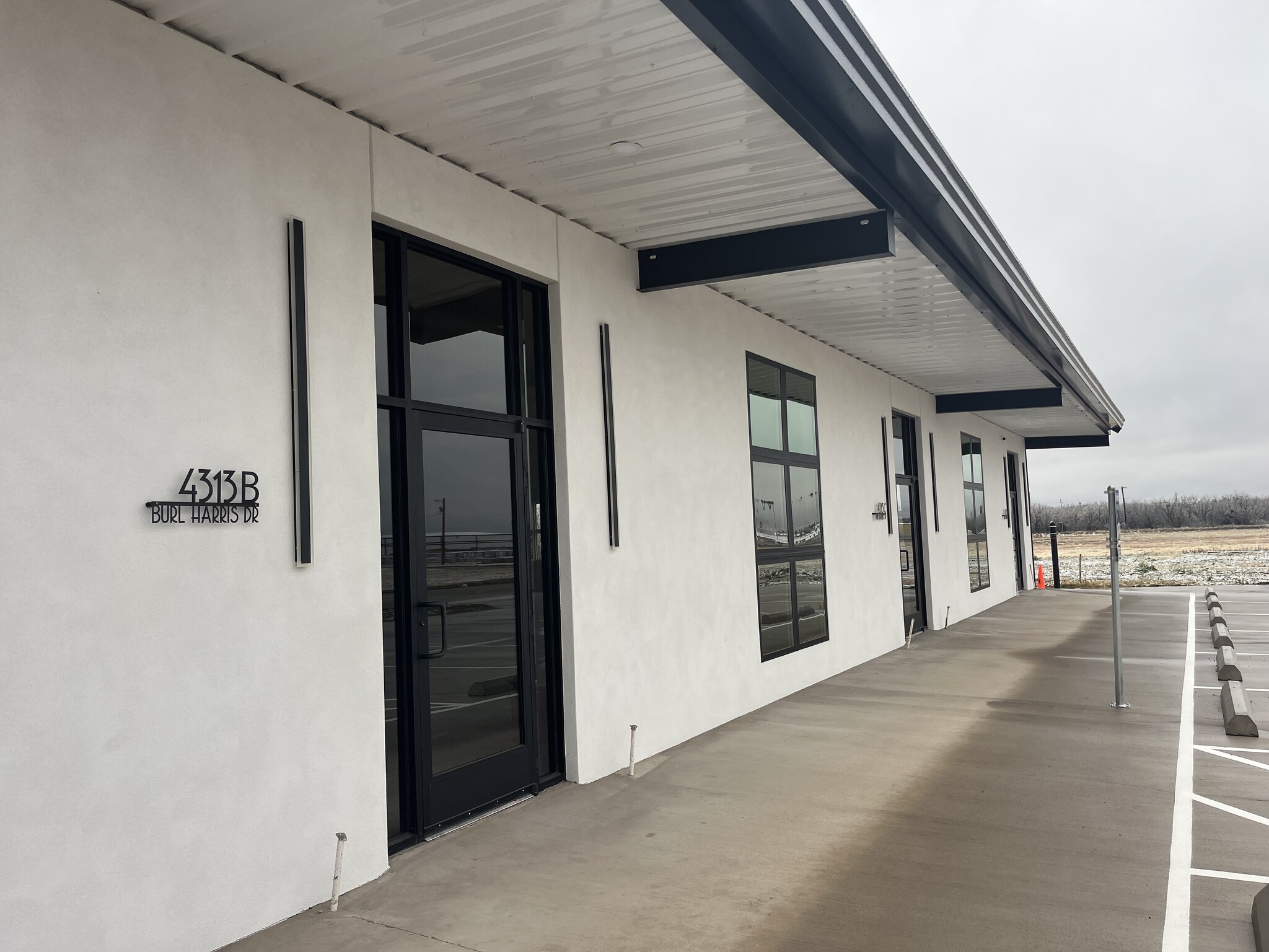 4295-4313 Burl Harris, Abilene, TX à louer Photo de l’immeuble– Image 1 sur 6