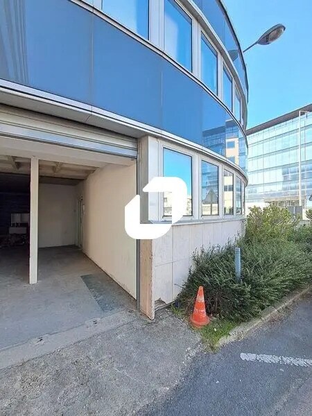 Plus de détails pour Bureau, Local d'activités à louer