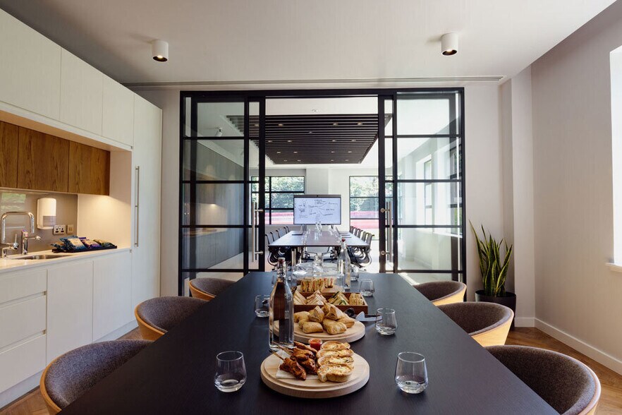 Riverside Dr, Aberdeen à louer - Photo de l’immeuble – Image 2 sur 15