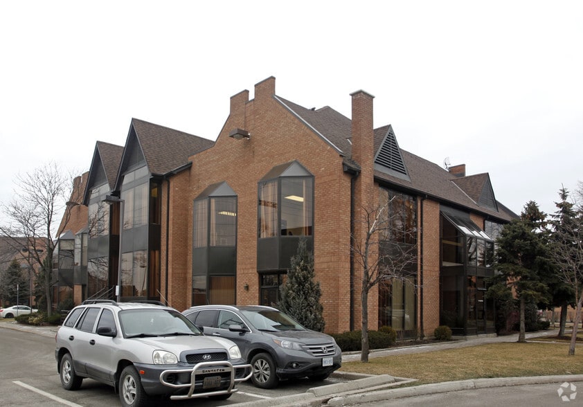 290 N Queen St, Toronto, ON à louer - Photo principale – Image 3 sur 8