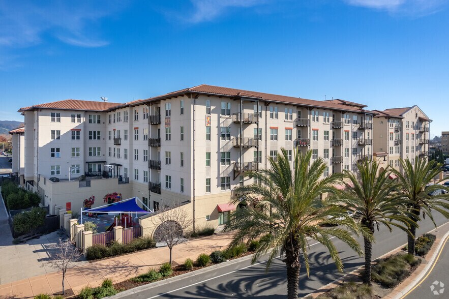1400-1498 San Leandro Blvd, San Leandro, CA à louer - Photo de l’immeuble – Image 3 sur 12