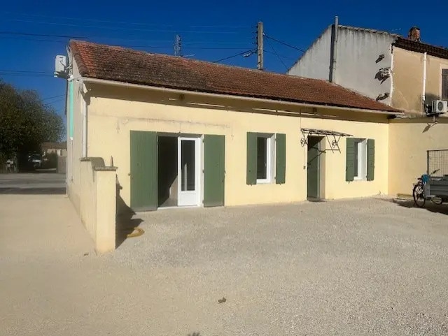 Bureau dans Salon-de-Provence à louer - Photo de l’immeuble – Image 1 sur 12