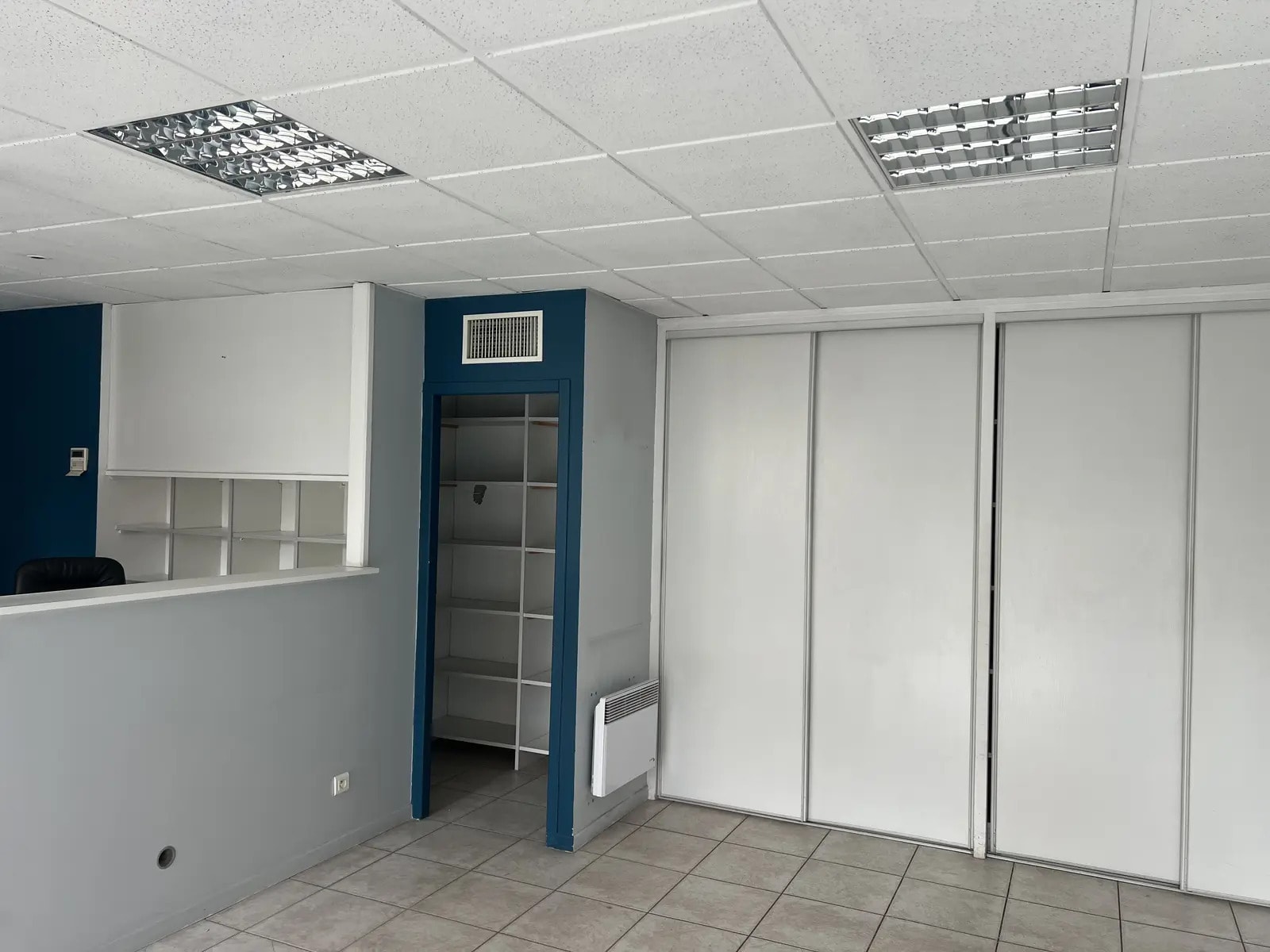 Local commercial dans Fontaines-sur-Saône à vendre Photo intérieure– Image 1 sur 4