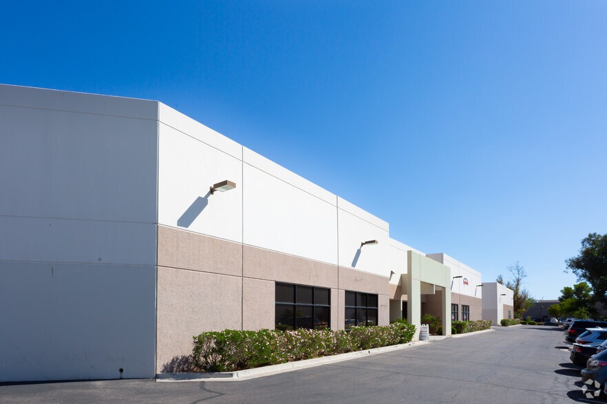 1410 W 14th St, Tempe, AZ à louer - Photo de l’immeuble – Image 1 sur 4