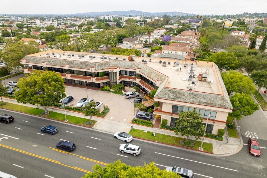 8950 W Olympic Blvd, Beverly Hills, CA à vendre - Photo de l’immeuble – Image 3 sur 32
