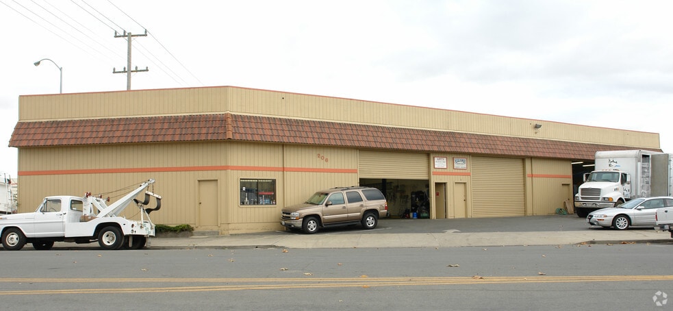 206 E Market Way, Salinas, CA à vendre - Photo de l’immeuble – Image 2 sur 4