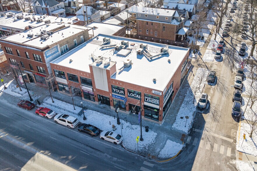 4323 W Irving Park Rd, Chicago, IL à louer - Photo de l’immeuble – Image 2 sur 20