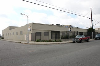 Plus de détails pour 462 E 5th St, San Fernando, CA - Industriel/Logistique à louer