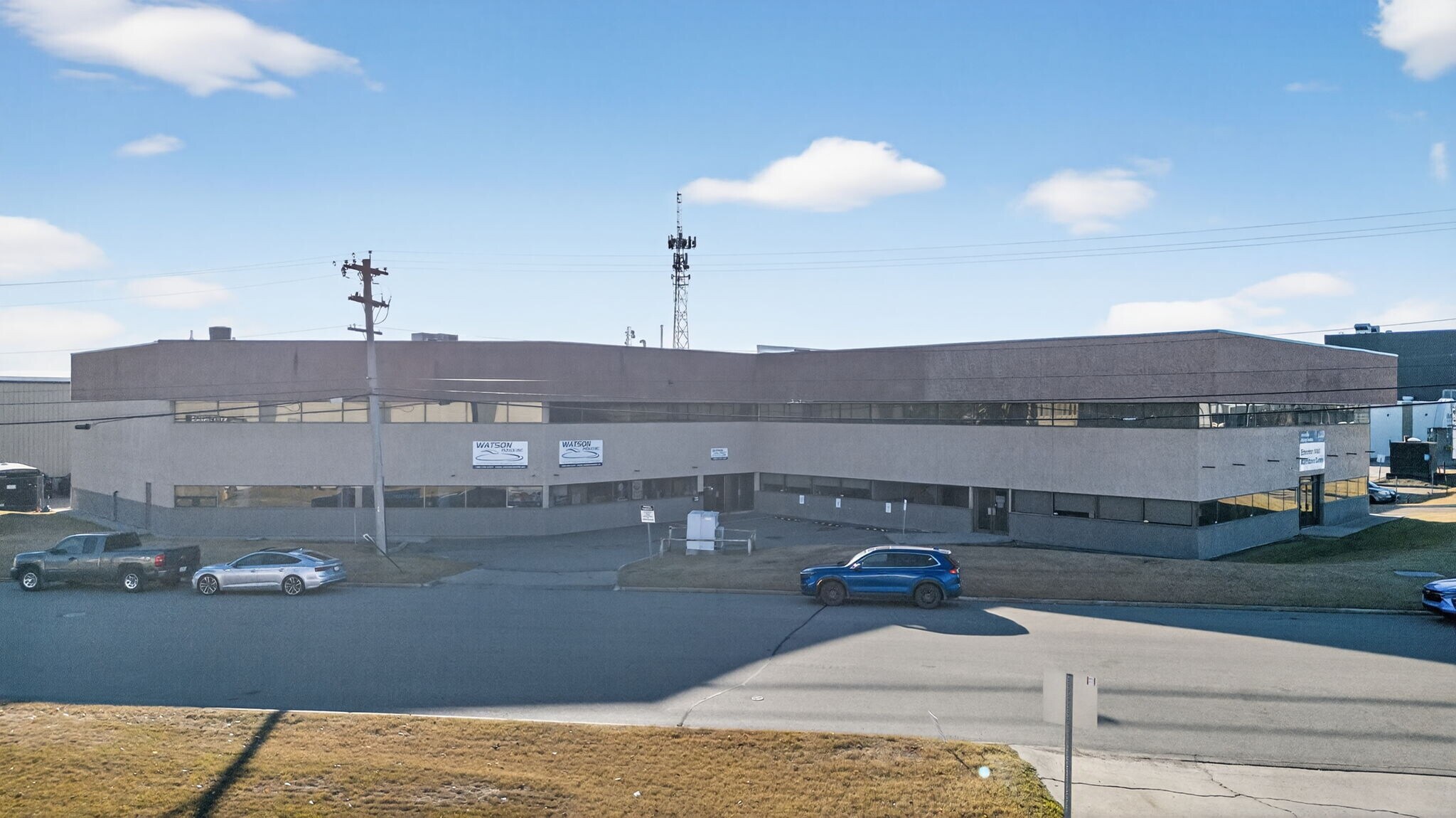 14601 134 Av NW, Edmonton, AB à louer Photo principale– Image 1 sur 22