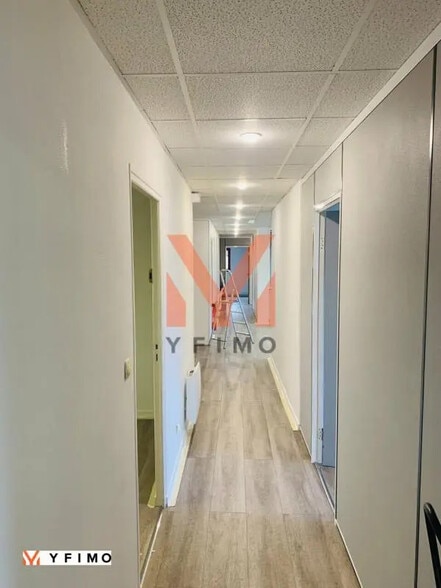 Bureau dans Conflans-Sainte-Honorine à louer - Photo intérieure – Image 3 sur 8