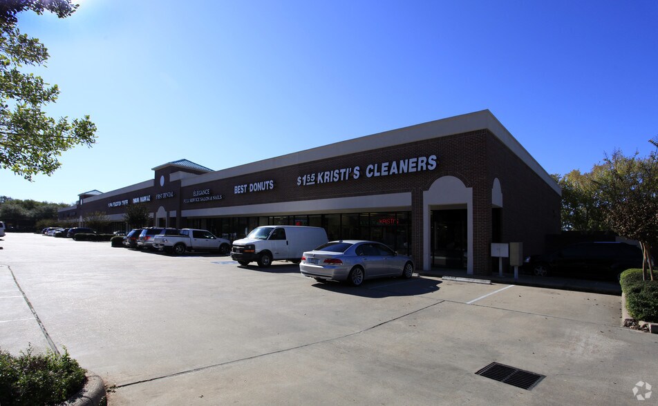 1730 Williams Trace Blvd, Sugar Land, TX à louer - Photo de l’immeuble – Image 2 sur 2