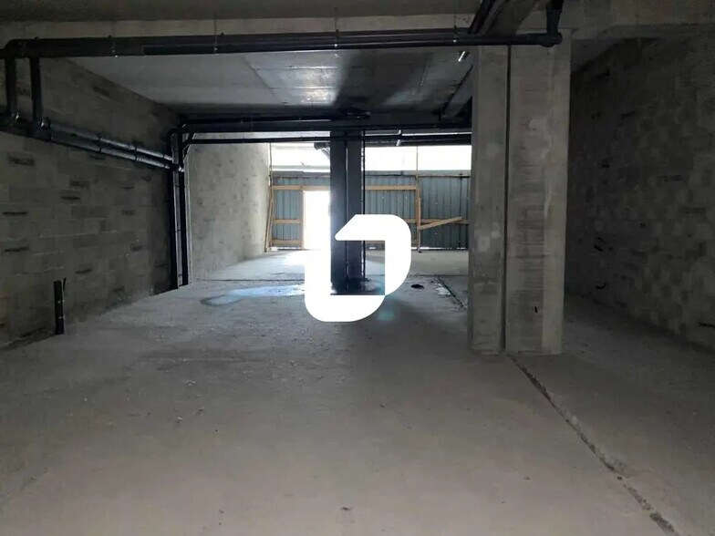 Local commercial dans Bordeaux à louer - Photo de l’immeuble – Image 2 sur 4