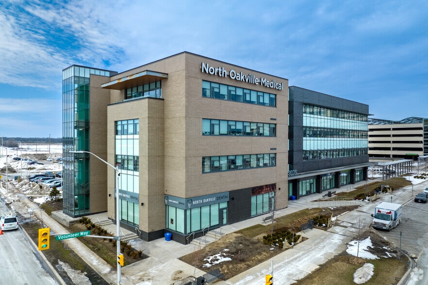 3075 Hospital Gate, Oakville, ON à louer - Photo principale – Image 1 sur 15