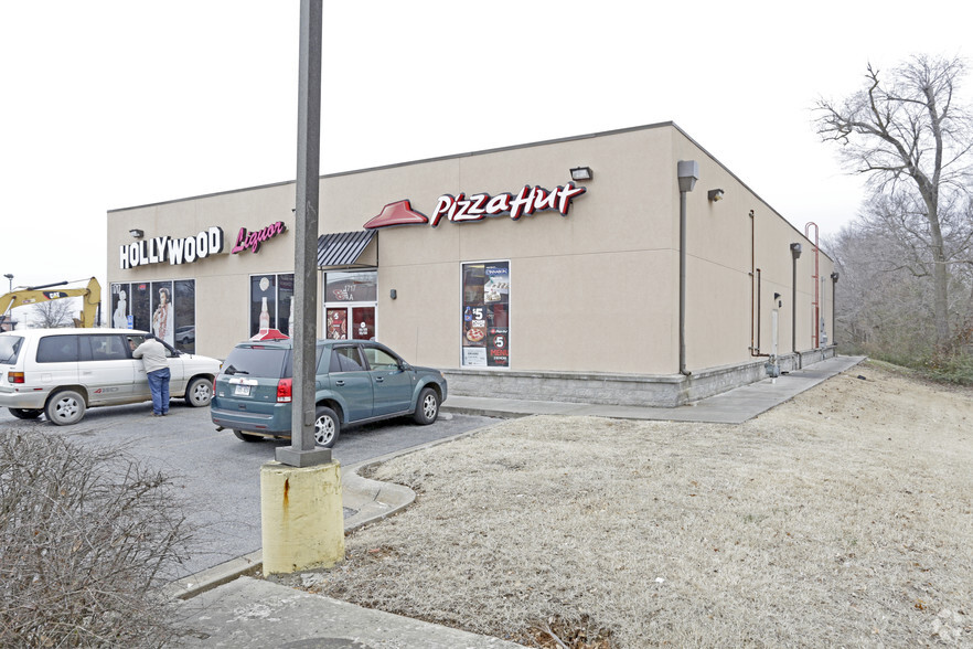 1717 W Walnut St, Rogers, AR à louer - Photo de l’immeuble – Image 2 sur 3