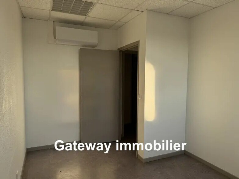 Bureau dans COURNON-D'AUVERGNE à louer - Photo intérieure – Image 2 sur 6