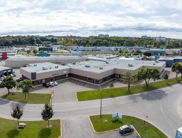 2025 Rue Lavoisier, Québec, QC à louer - Photo de l’immeuble – Image 1 sur 6