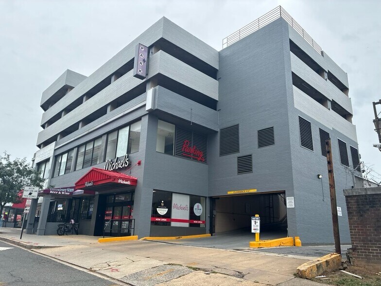 5252 Wisconsin Ave NW, Washington, DC à louer - Photo de l’immeuble – Image 2 sur 2